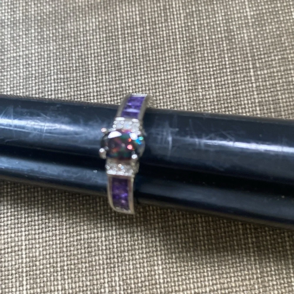 Gorgeous 925 Sterling Mystic, Topaz purple rainbow stones size 8 ring - Picture 4 of 5